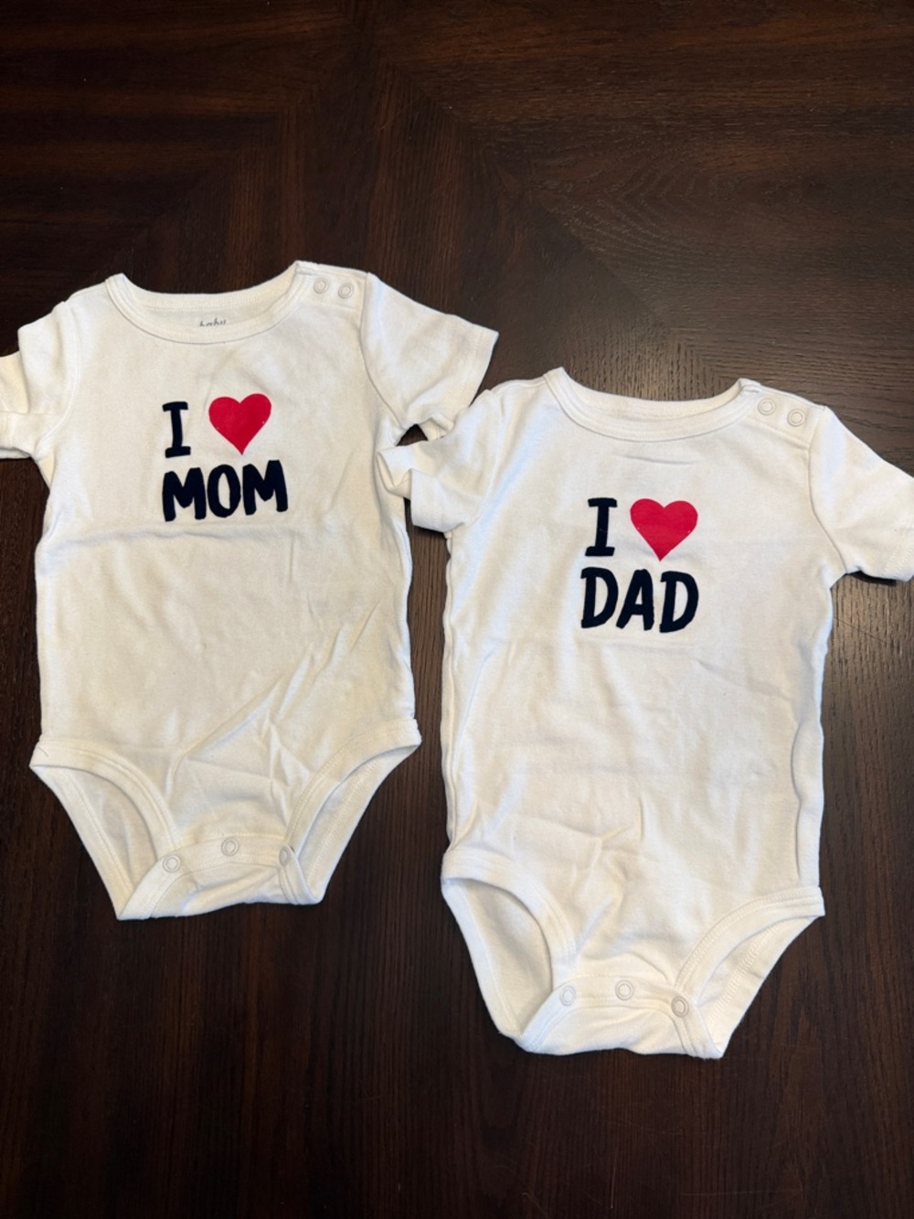 Baby “I Love Mom & Dad” Onesie Set 2 Pc White Bodysuits 12M